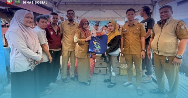 Dinas Sosial Salurkan Bantuan untuk Korban Kebakaran di Jalan Laiya