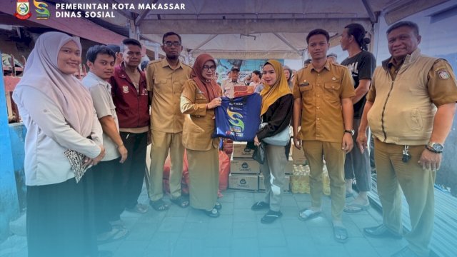 Dinas Sosial Salurkan Bantuan untuk Korban Kebakaran di Jalan Laiya