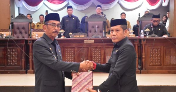 Pemkab dan DPRD Sinjai Setujui Ranperda APBD 2025