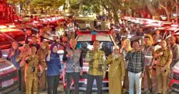 Wali Kota Makassar Komitmen Pertahankan Predikat Kota Sehat dengan 21 Unit Ambulance Baru