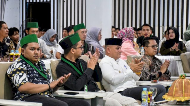 Pj. Bupati Sinjai T.R. Fahsul Falah saat menghadiri pelantikan Pengurus HMI dan KOHATI Cabang Sinjai di Wisma Sanjaya, 3 September 2024 ||humas 