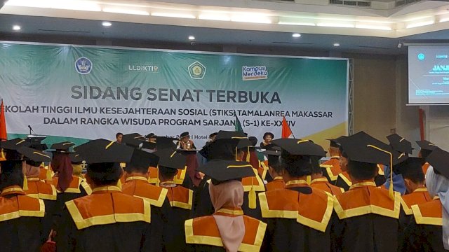 Wisuda STIKS Tamalanrea Makassar, Sabtu (14/12). 