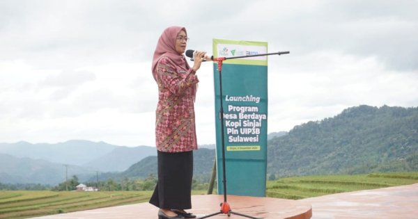 Inisasi PLN dan Dompet Dhuafa Sulsel, Staf Ahli Bupati Resmikan Desa Berdaya di Sinjai Barat