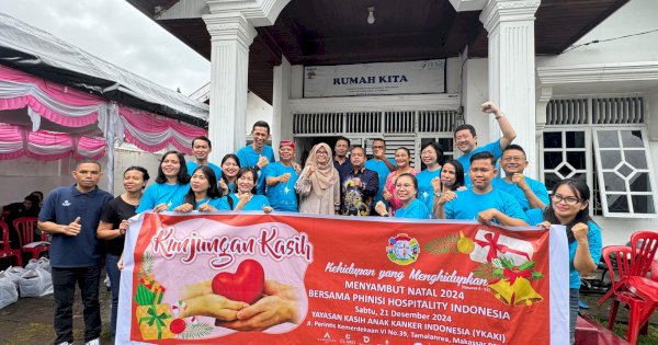 Natal 2024, PHI Group Tebar Kasih Bersama Anak-Anak YKAKI Makassar