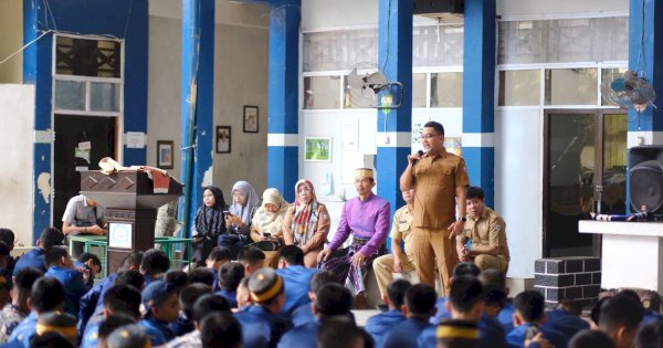 Diskominfo Makassar Gelar Edukasi Digital di SMP Negeri 6 Makassar