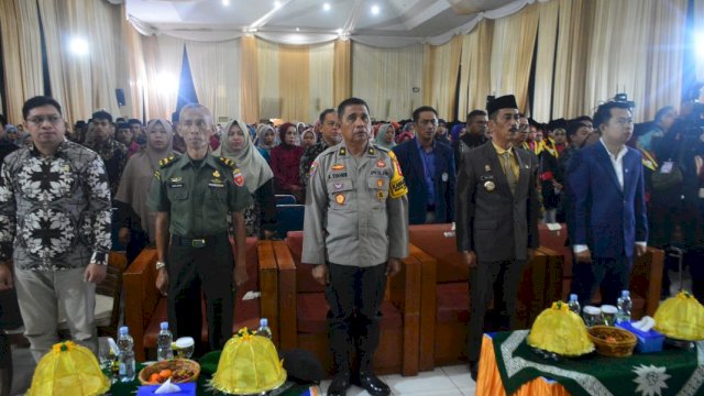 Pj Bupati Sinjai Andi Jefrianto Asapa bersama pimpinan Forkopimda hadiri Wisuda Sarjana dan Magister UMSi ||Ist 