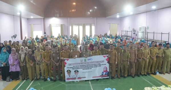 Dukung Gizi Anak, Pemkab Sinjai Bagikan Telur dan Evaluasi TPK