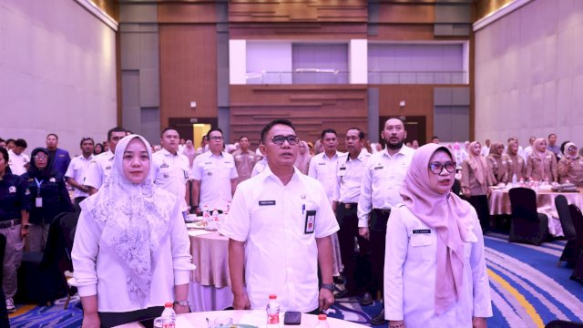 Kadinsos Dampingi Pj Sekda Kota Makassar Membuka Peringatan HKSN 2024