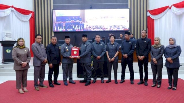 Pengesahan RPJPD dan APBD Kabupaten Gowa Tahun 2025 dalam Rapat Paripurna DPRD Gowa