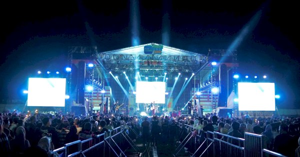 Malam Penutupan Setia Kawan Days, Warga Makassar Dihibur Band Geisha