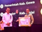 Pj Bupati Sinjai Terima Penghargaan Dari Ombudsman RI