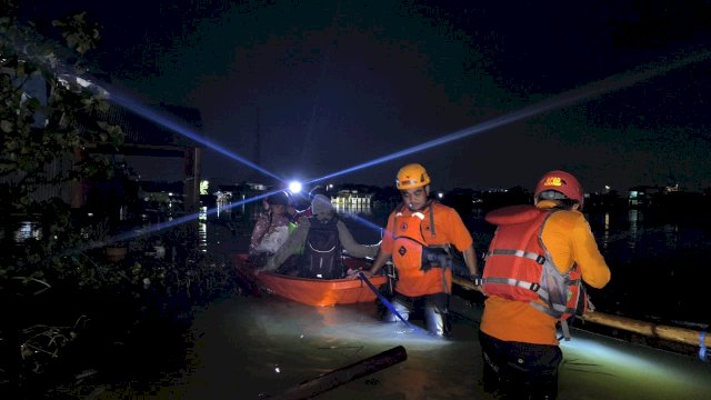 Banjir Melanda Makassar, 528 Warga Mengungsi di Tujuh Titik Pengungsian