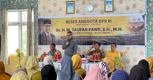 TP Reses Perdana di Pangkep, Warga Berterima Kasih Didatangi Langsung Anggota DPR RI