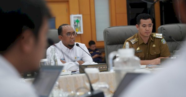 Pemkab Pangkajene Apresiasi Upaya PLN Listriki Kepulauan dengan Energi Bersih