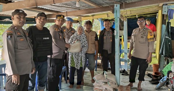 Polsek Manggala Salurkan Bantuan untuk Warga Terdampak Banjir Diwilayah