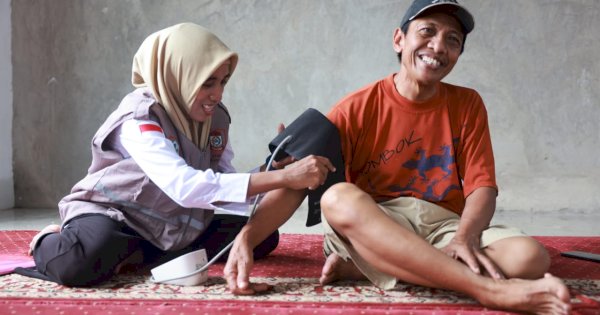 Pemkot Makassar Siaga Obat-obatan hingga Ambulans bagi Warga Terdampak Banjir di Blok 8