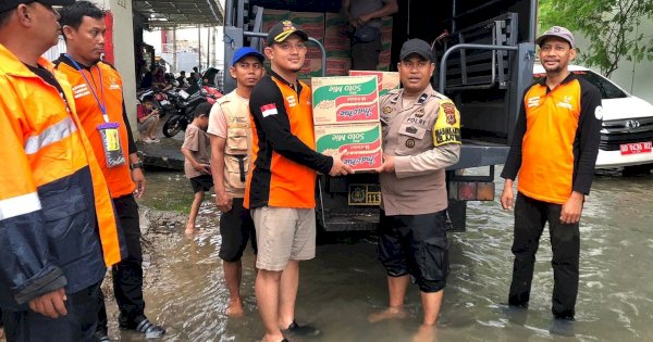 Kolaborasi Pemkot Makassar dan Relawan Pulihkan Kelurahan Katimbang Terdampak Banjir
