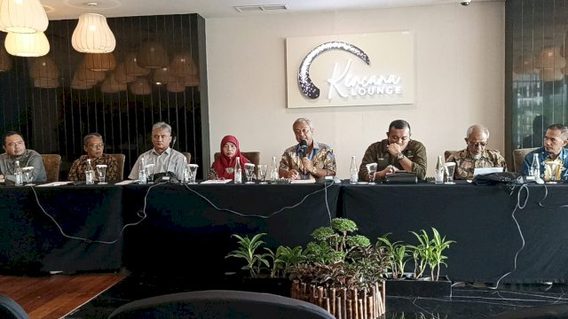Forkopi Prihatin Dualisme Kepemimpinan di DEKOPIN