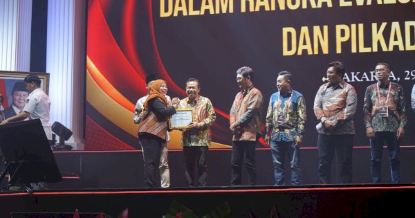 KPU Sulsel Raih Dua Penghargaan di Akhir Tahun 2024