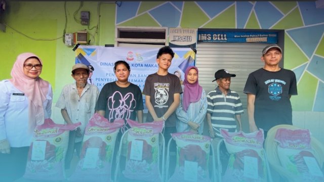 Kadis Sosial Makassar Salurkan Bantuan Permakanan untuk Eks Kusta