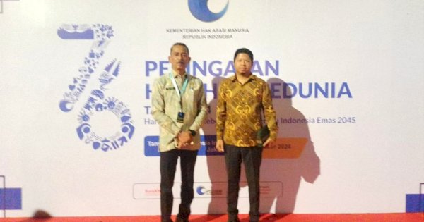 Kabupaten Sinjai Diganjar Penghargaan pada Puncak Peringatan Hari HAM Sedunia Ke-76
