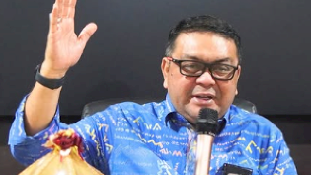 Plt Kepala DPPKB Kota Makassar Lakukan Evaluasi Kinerja Kader PPKBD di Delapan Kecamatan