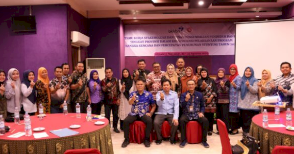 Plt DPPKB Makassar Hadiri Temu Kerja Stakeholder dan Dinas Pengendalian Penduduk untuk Percepat Penurunan Stunting