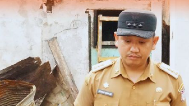 Hari Kedua, Camat Bontoala Tinjau Lokasi Kebakaran di Jalan Laiya Makassar