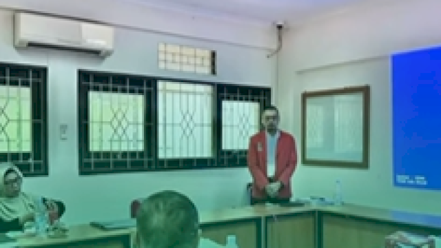 Kepala BappedaMakassar A. Zulkifly, Ikuti Evaluasi Seminar Hasil Penelitian Program Studi Administrasi Publik