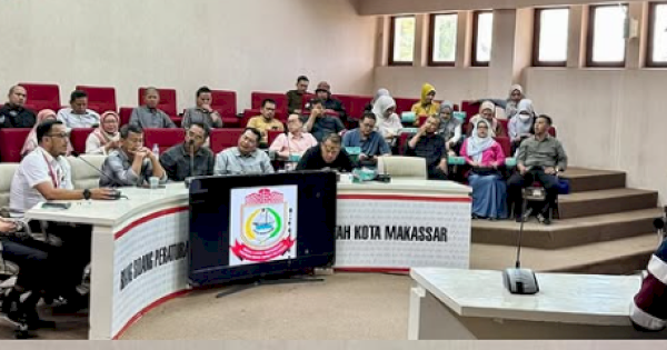 Pemkot Makassar Terima Kunjungan Studi Banding Pemkot Depok Terkait Pengelolaan Sampah