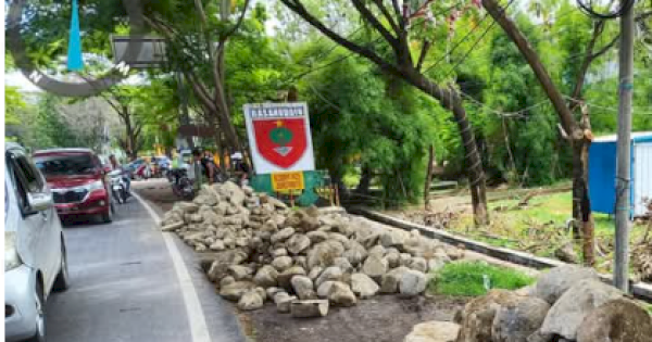 Percantik Tata Ruang Kota, BJN Ajak Warga Perbaiki Bahu Jalan di Tamalatea Jeneponto