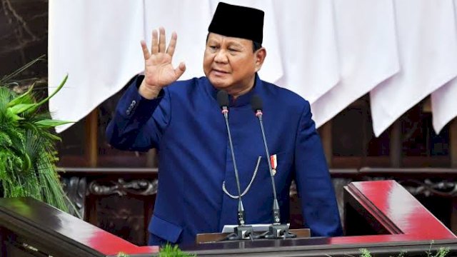 Presiden Prabowo Instruksikan Stasiun Televisi Siarkan Lagu Indonesia Raya