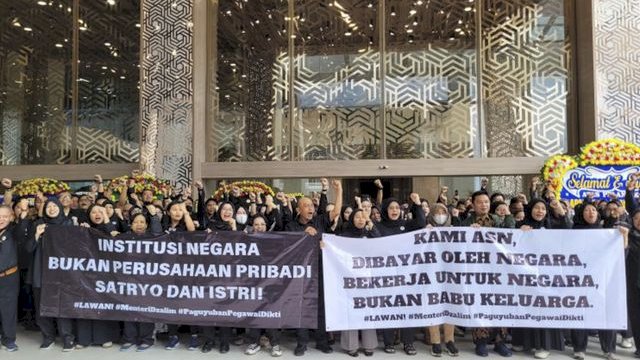 Demo ASN Kemendiktisaintek. Foto: dok kumparan