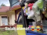 Pedagang Perabot di Toraja Undang Gelak Tawa Netizen: Masuk ke Lokasi Pemakaman Modern