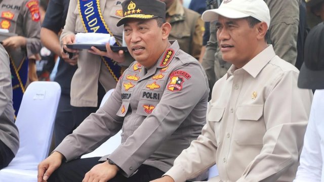 Mentan Amran bersama Kapolri Listyo Sigit. Foto: dok