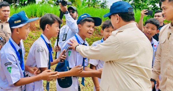 Prabowo Minta Maaf Program Makanan Bergizi Belum Merata