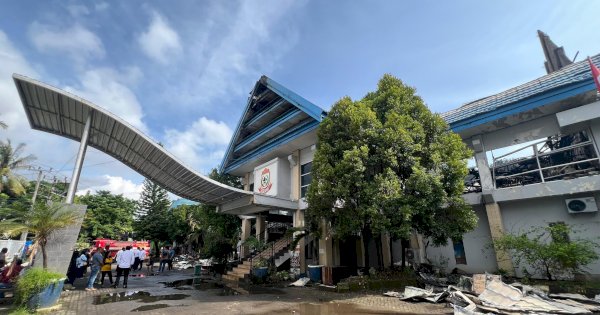 Tim Labfor Sulsel Temukan Bukti Baru Kebakaran Kantor Disdik Makassar