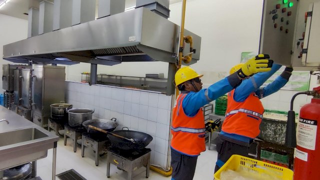 Tim PLN Turun Memastikan Keandalan Listrik di Dapur MBG, Foto: Dok PLN.