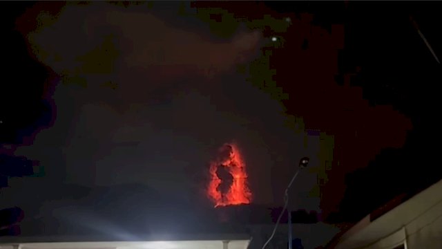 Gunung Ibu di Maluku Utara Kembali Erupsi, Tingkat Aktivitas Siaga