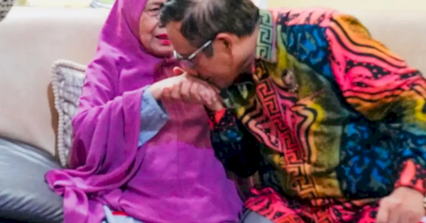 Kabar Duka: Ibu dari Mahfud MD, Siti Khadijah Meninggal Dunia