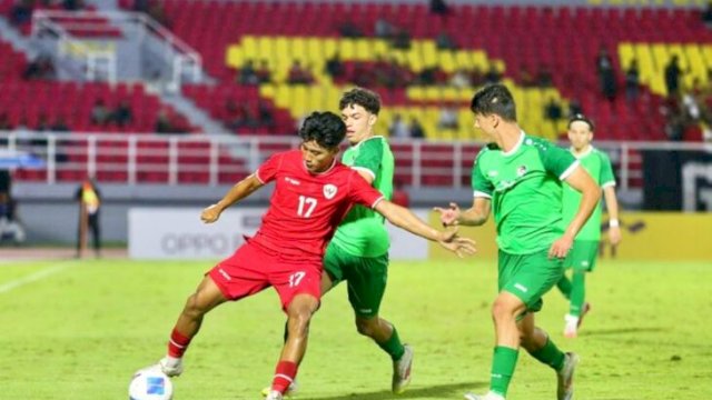 Timnas U-20 kembali gagal menang pada laga kedua di Mandiri Challenge Series 2025. Skuad asuhan Indra Sjafri ditekuk Suriah 0-2 ||@48bola