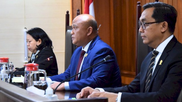 Majelis Komisi menjatuhkan denda Rp202,5 miliar dan memerintahkanGoogle LLC menghentikan kewajiban penggunaan Google Play Billing dalam Google PlayStore. (Foto: dok KPPU)