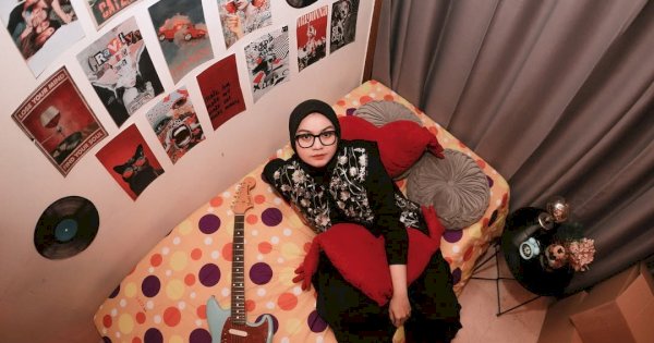 “Berharap pada Timur”, Salma Salsabil Resmi Rilis Album Perdana