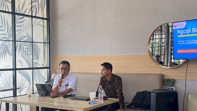 Kepala Perwakilan Ombudsman Sulsel, Ismu Iskandar (Baju putih). Foto: HN/Gita