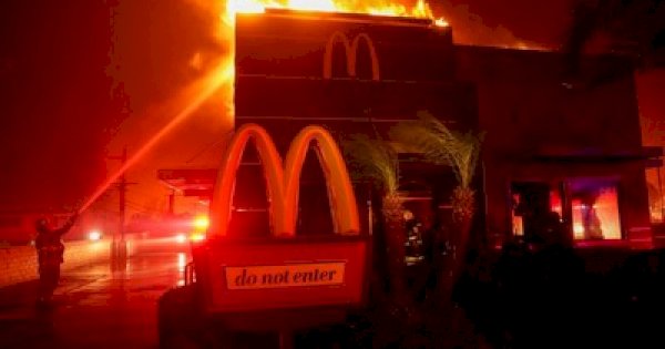 Kebakaran LA tak Kunjung Padam, Kini Meluas hingga 160 km