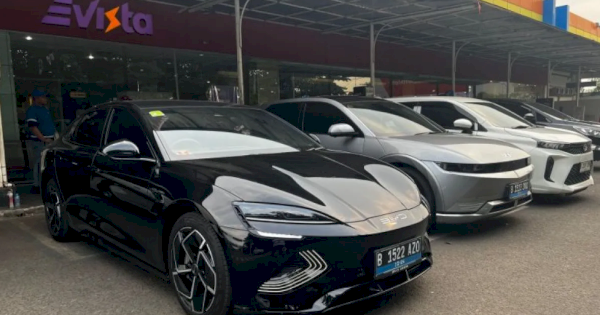 Taksi Mobil Listrik Evista Catat Berbagai Pencapaian di 2024