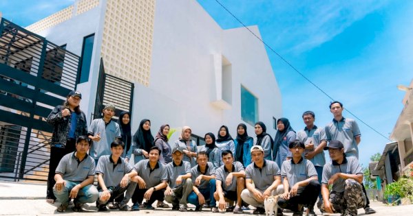 Kisah Sukses Sarjana Fisika yang Beralih Menjadi Pengusaha Tas