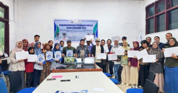 Diskominfo SP Pangkep Teken 15 Pakta Integritas ASN