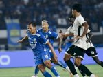 Persib Bandung Kokoh di Puncak BRI Liga 1 Usai Kalahkan PSM
