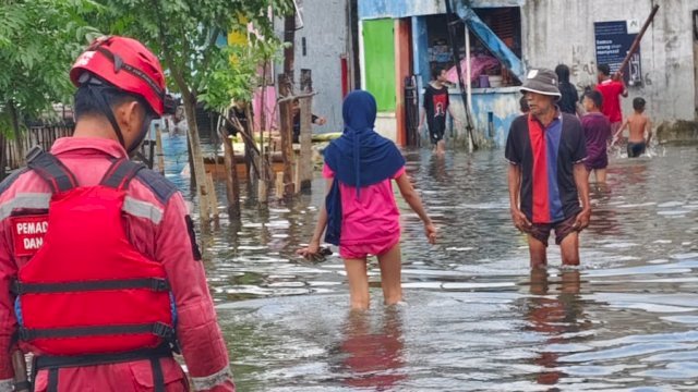 Cuaca Ektrem, Ratusan Warga Makassar Mengungsi Lagi